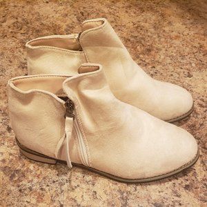 Woman's Boots Size 6 Eu. 39